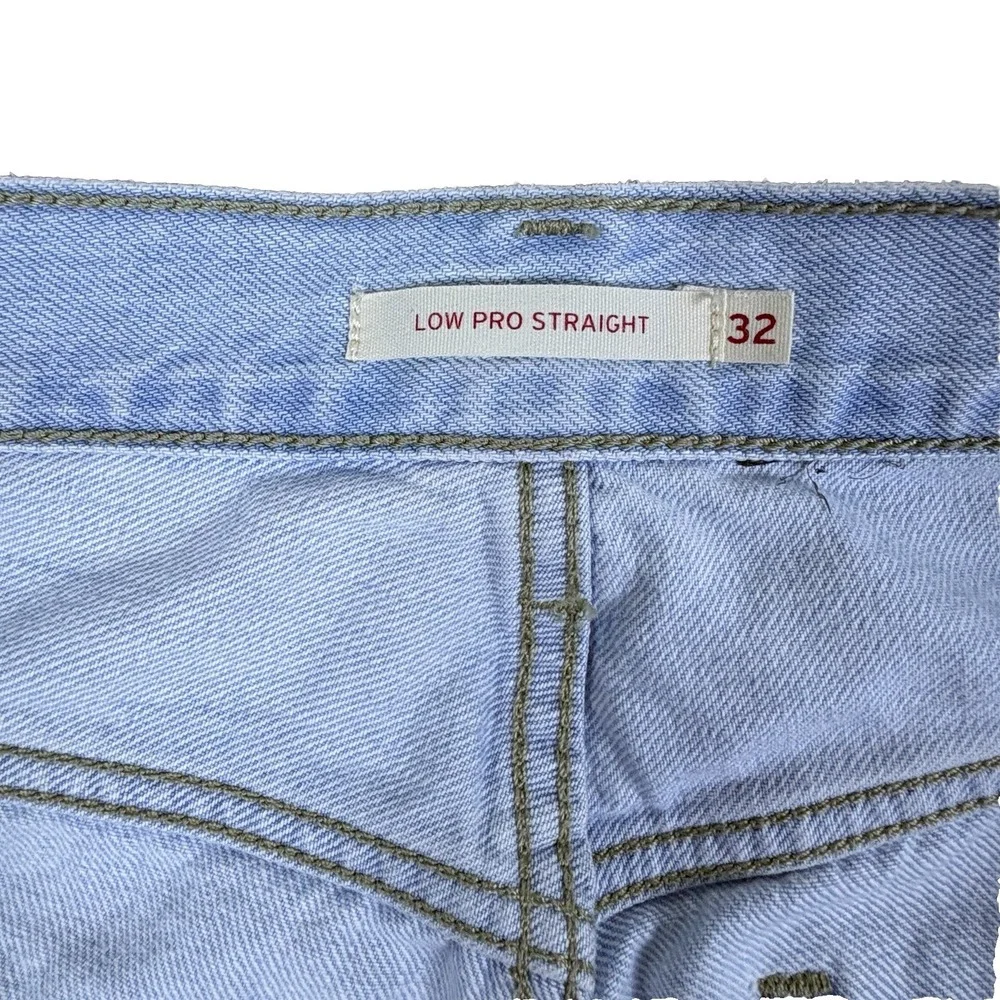 Levis Womens Jeans Low Pro Straight  Distressed High Rise Y2K Light Wash Size 32